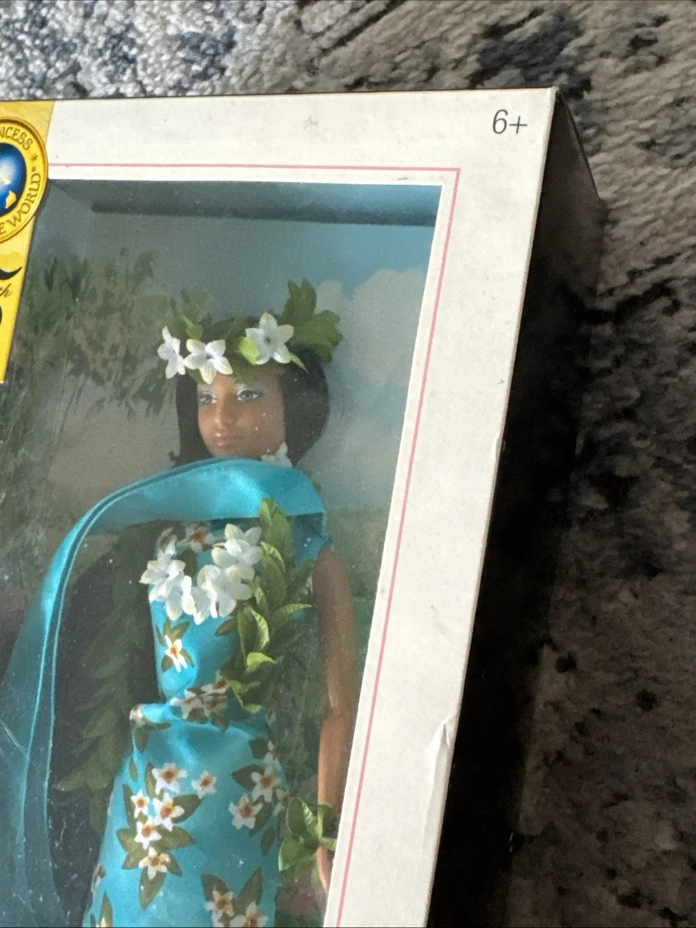 Barbie Dolls of the World Princess of the Pacific Islands new with box wear